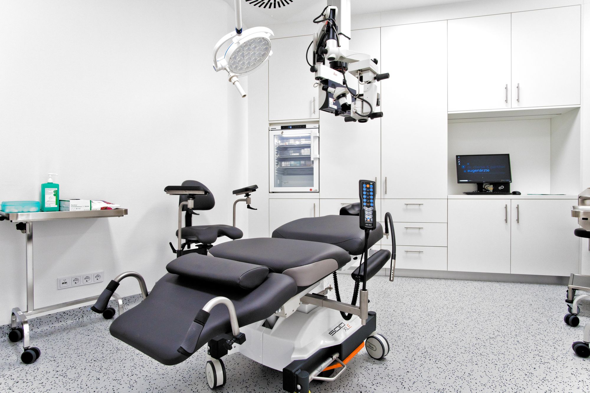 Augenarztpraxis & Op-zentrum Dr. Mannhardt & Kollegen Dr. Dierse & Partner | Augenärzte - OP-Zentrum